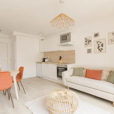Cosy Au Centre D'Oullins Avec Garage Apartment Exterior photo