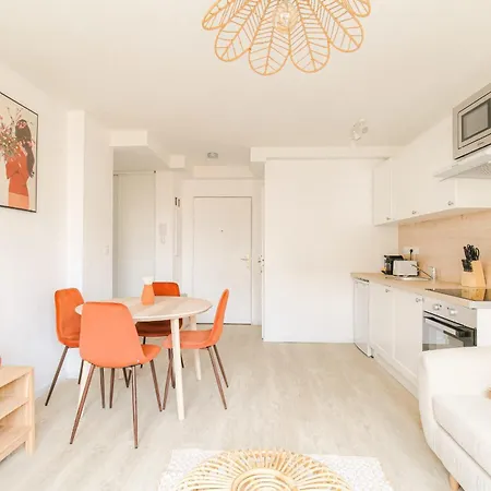 Cosy Au Centre D'Oullins Avec Garage Apartment Exterior photo