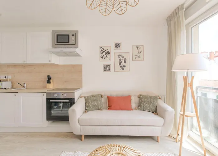 Cosy Au Centre D\'Oullins Avec Garage