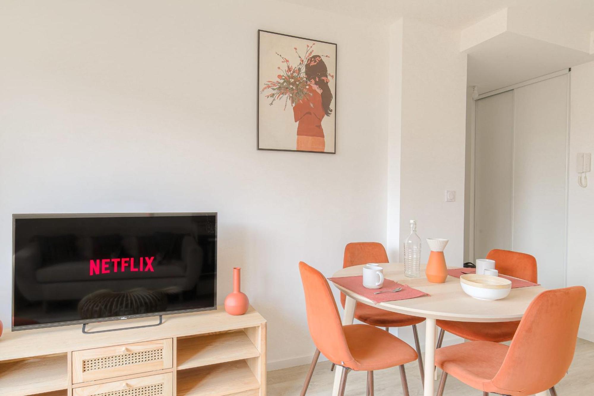 Cosy Au Centre D'oullins Avec Garage Apartment *